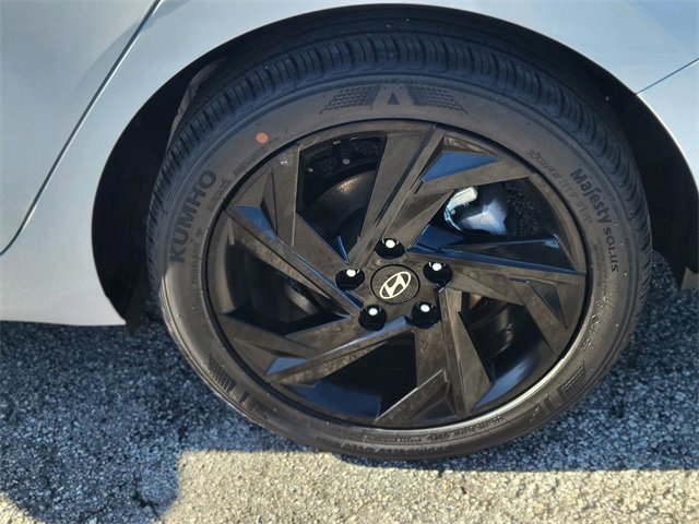 Used 2026 Hyundai Elantra Sport image 7