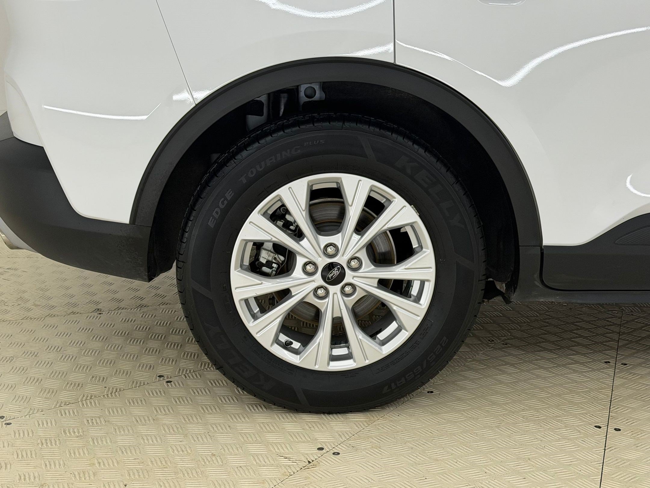 Certified 2025 Ford Escape Active FWD image 12