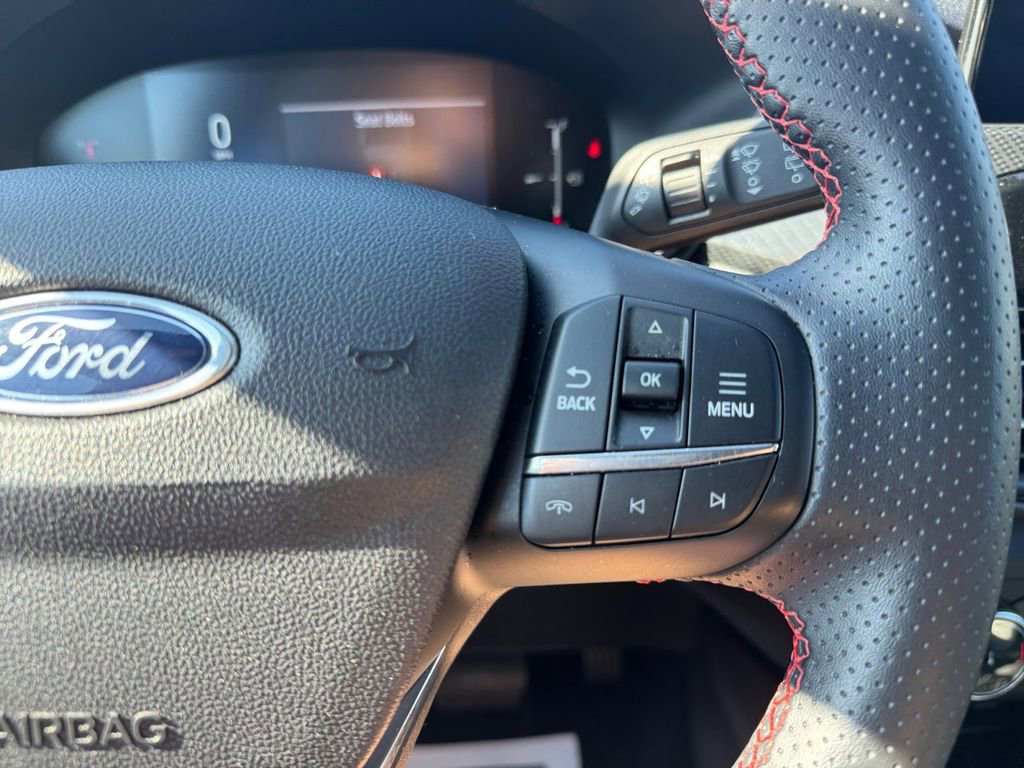 Certified 2025 Ford Escape ST-Line AWD/4WD image 36