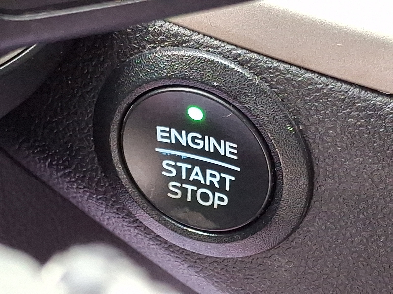 Certified 2021 Ford Escape SEL FWD image 26