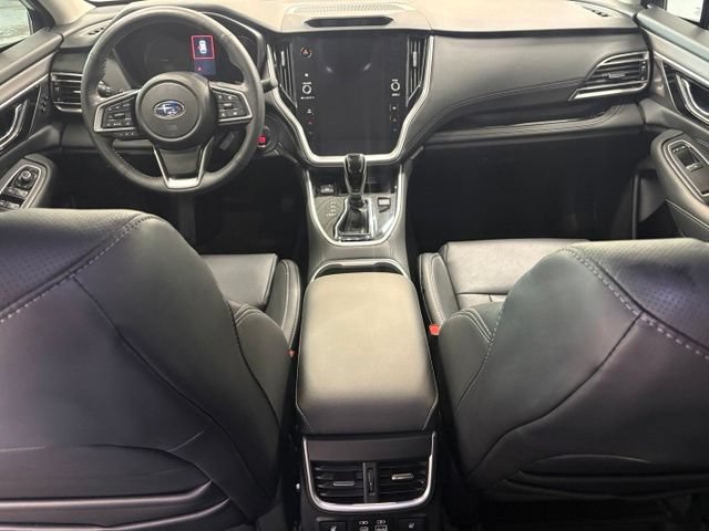 Used 2025 Subaru Outback Touring XT AWD/4WD image 2