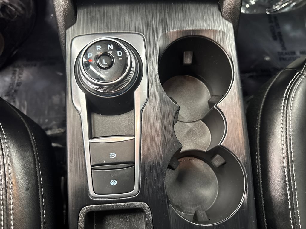 Certified 2025 Ford Escape Platinum AWD/4WD image 26