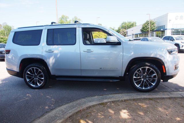 Used 2022 Jeep Wagoneer Series II w/ Premium Group I AWD/4WD image 8