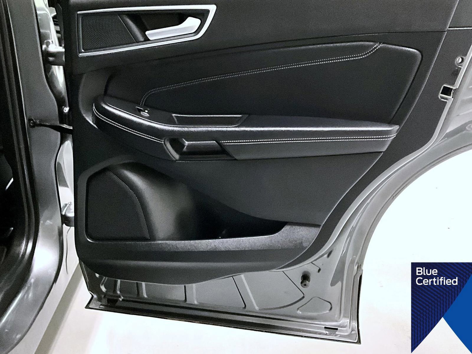 Certified 2024 Ford Edge Titanium image 17