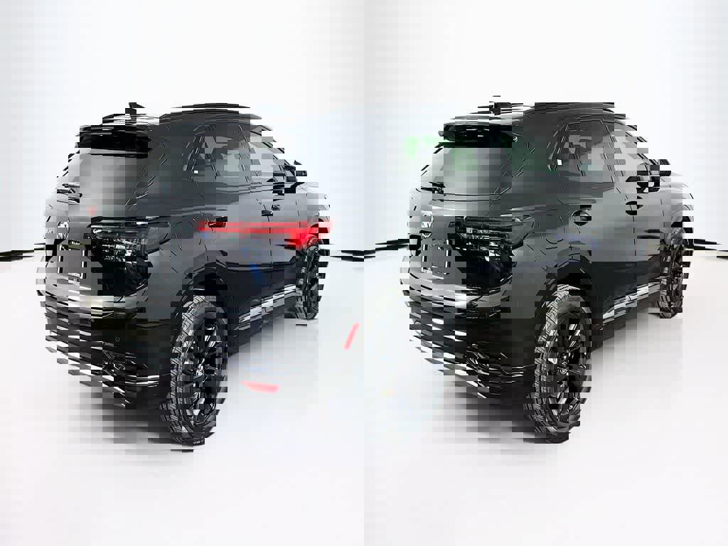 Used 2023 Buick Envision Essence w/ Sport Touring Package image 5