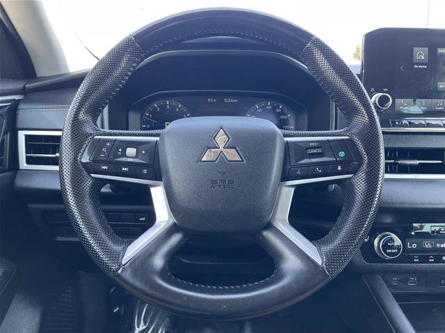 Used 2023 Mitsubishi Outlander SEL FWD image 12