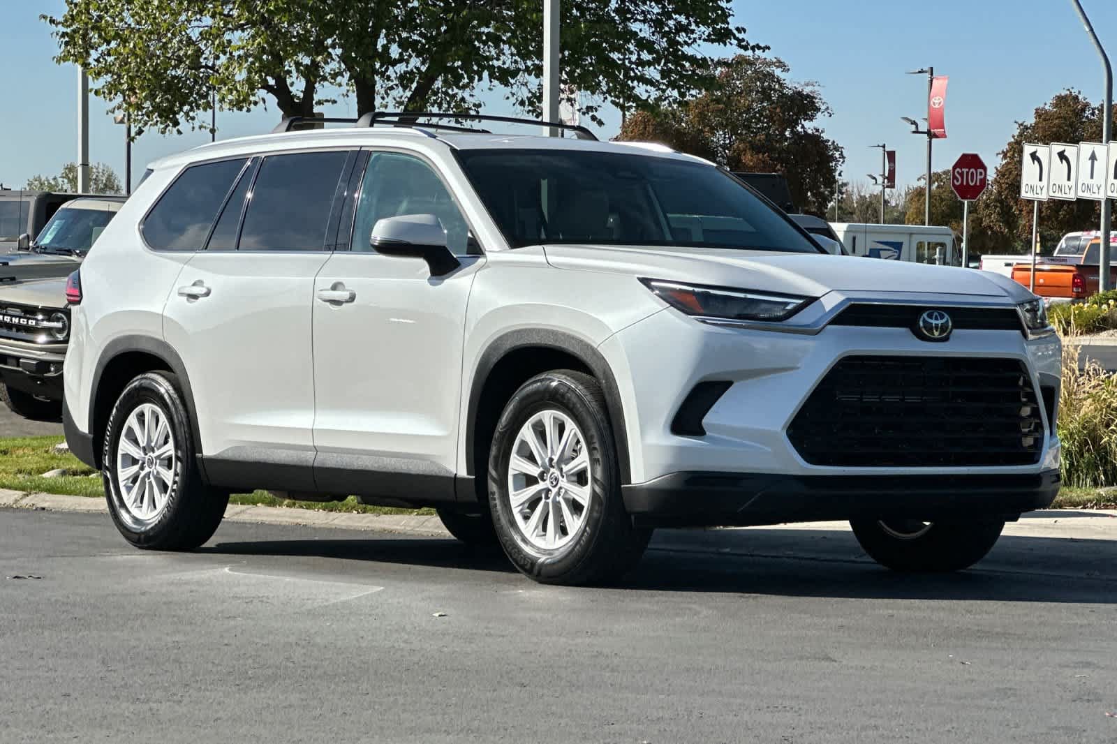 Used 2024 Toyota Grand Highlander AWD Hybrid image 9