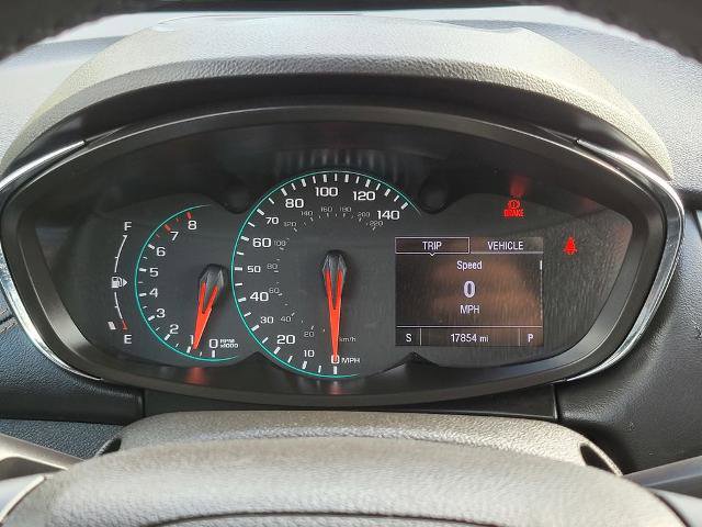 Used 2020 Chevrolet Trax LT w/ LT Convenience Package FWD image 23