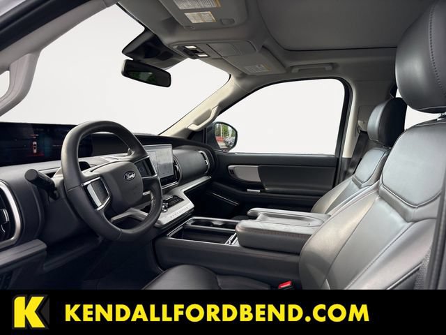 Certified 2025 Ford Expedition Active AWD/4WD image 9