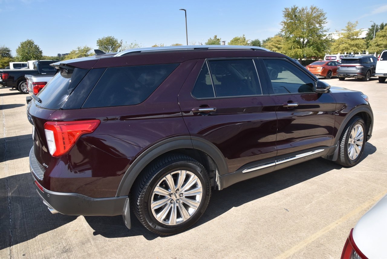 Certified 2022 Ford Explorer Limited w/ Limited Technology Package AWD/4WD image 6