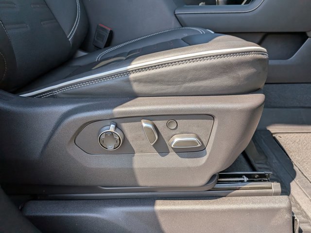 Used 2024 GMC Sierra 1500 AT4X image 38