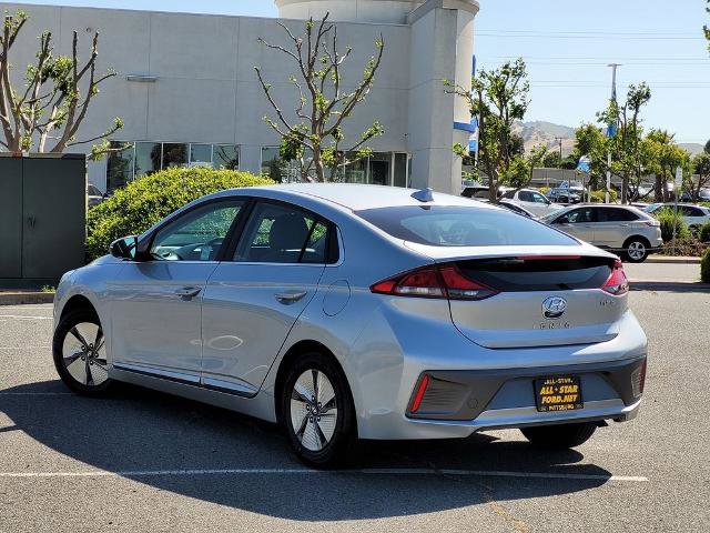 Used 2022 Hyundai Ioniq SE FWD image 6