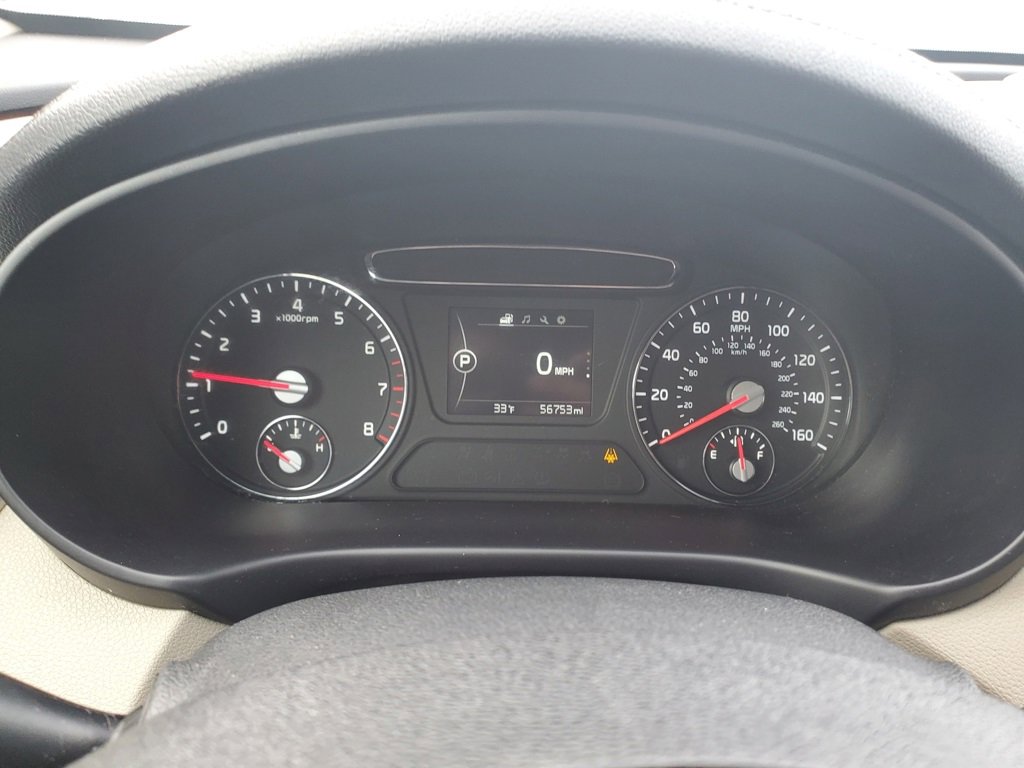 Used 2017 Kia Sorento LX image 19