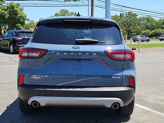 Certified 2023 Ford Escape Active AWD/4WD image 6