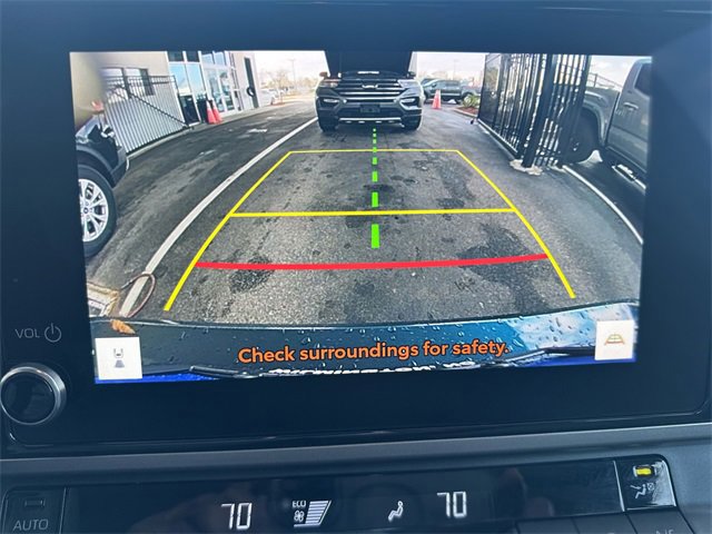 Used 2025 Toyota Camry LE w/ Convenience Package image 18