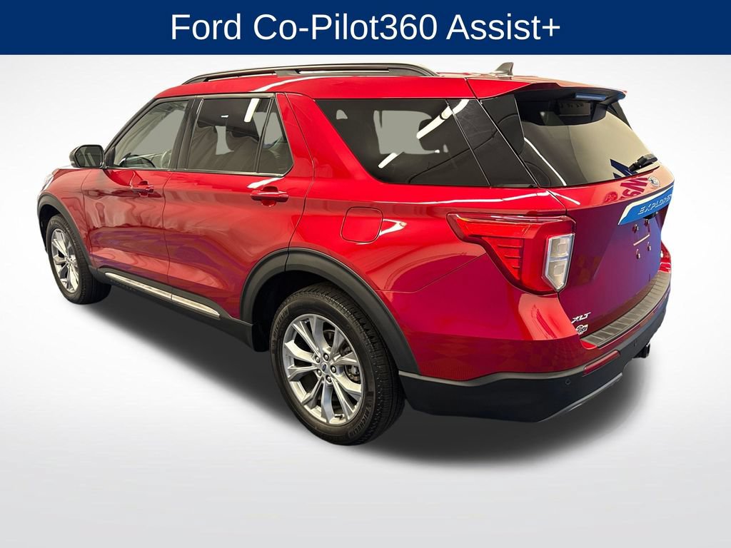 Certified 2024 Ford Explorer XLT w/ Equipment Group 202A AWD/4WD image 3