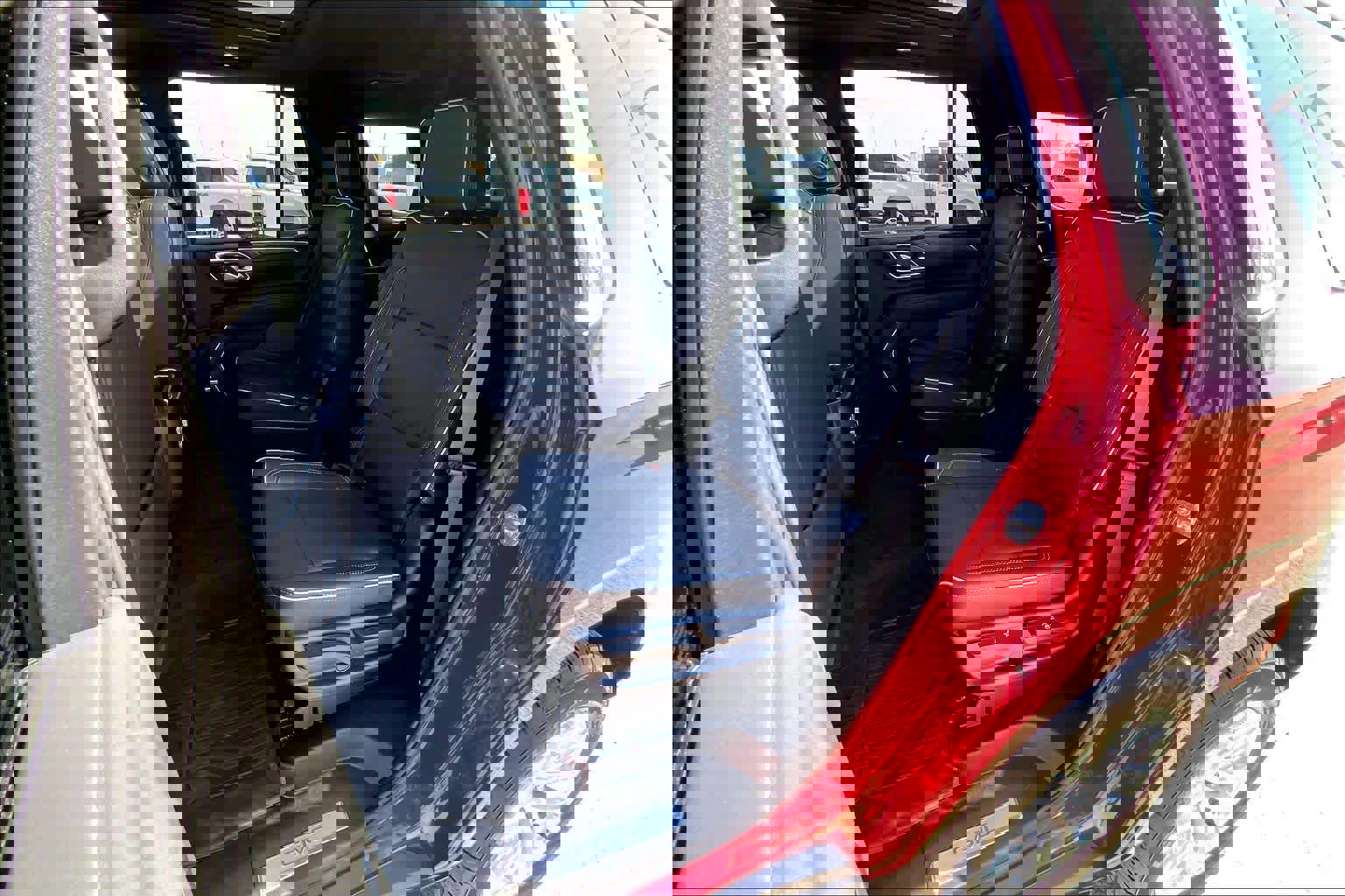 Used 2024 GMC Yukon SLT w/ SLT Premium Package image 21