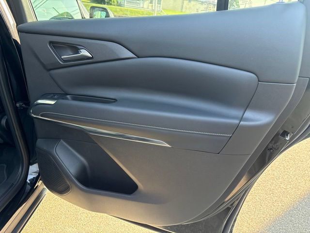 Used 2025 Chevrolet Traverse LT AWD/4WD image 34