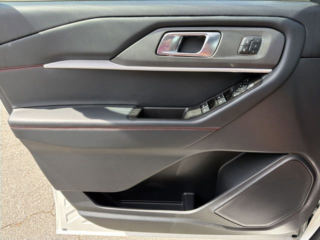 Certified 2025 Ford Explorer ST AWD/4WD image 21