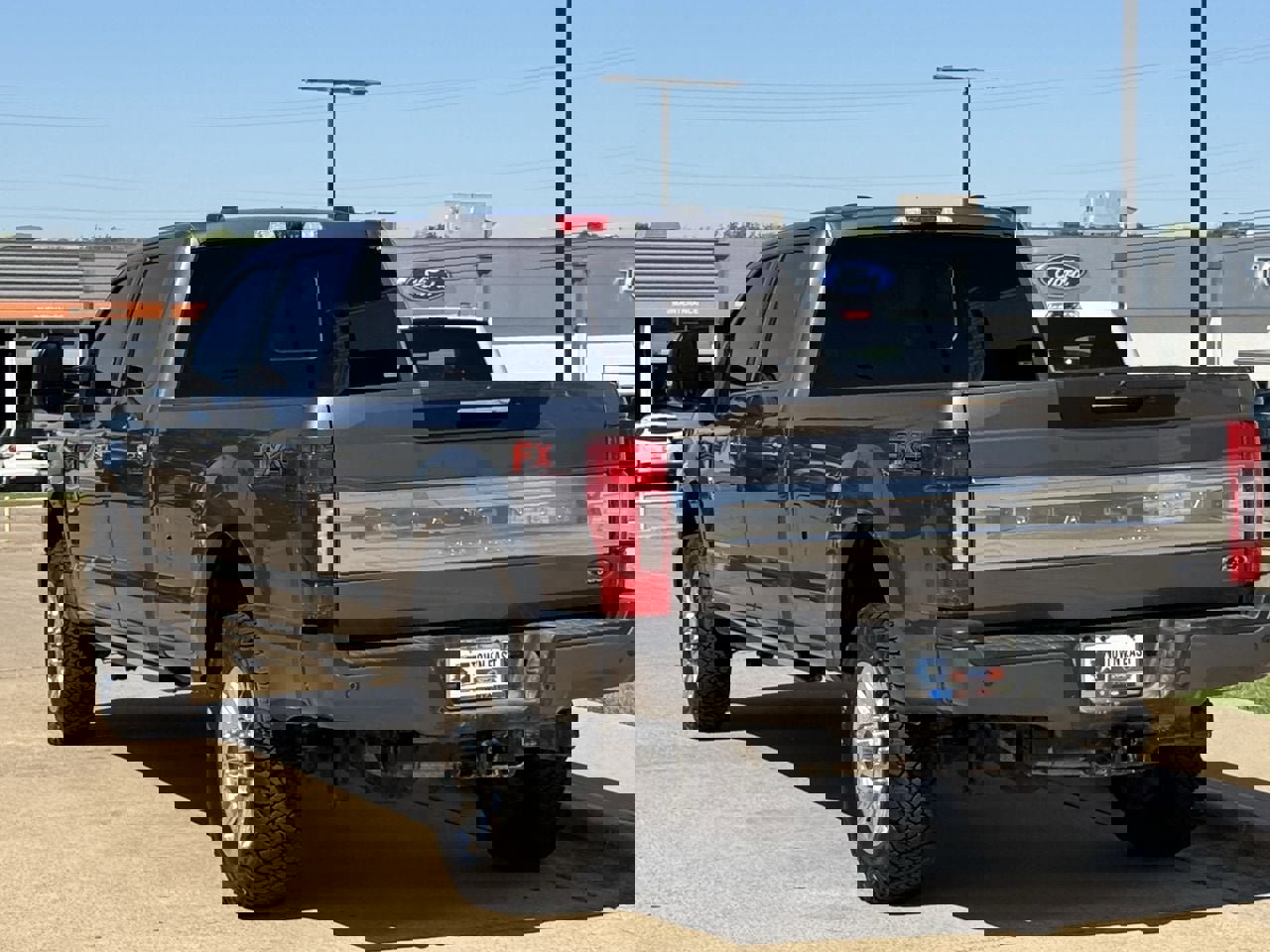 Certified 2022 Ford F350 Platinum image 4