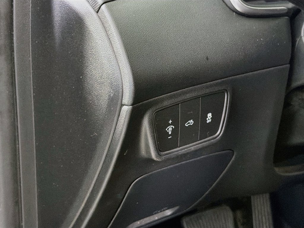 Used 2022 Hyundai Santa Cruz SEL FWD image 13