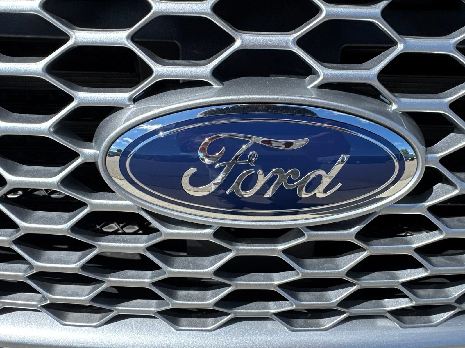 Certified 2024 Ford Edge SEL w/ Convenience Package AWD/4WD image 13