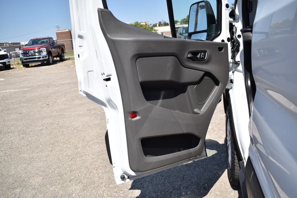 Certified 2025 Ford Transit 350 XLT RWD image 27