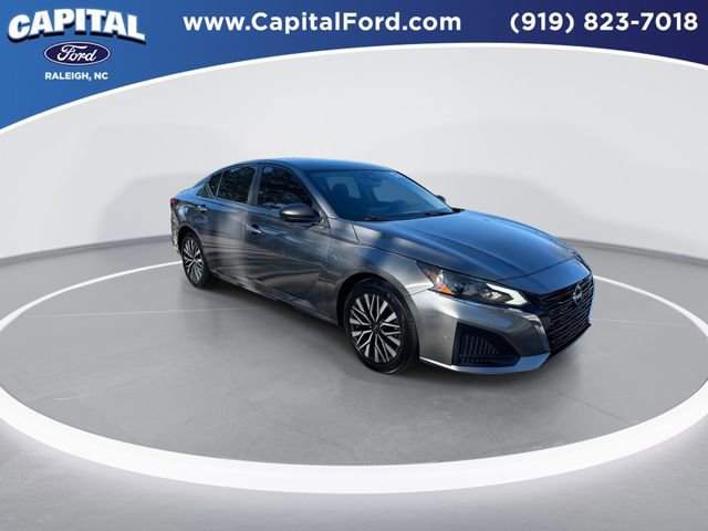 Used 2024 Nissan Altima 2.5 SV image 8