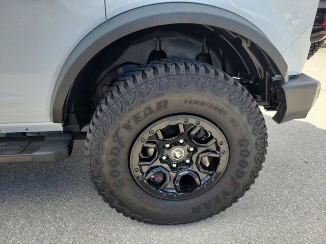 Certified 2024 Ford Bronco Wildtrak AWD/4WD image 9