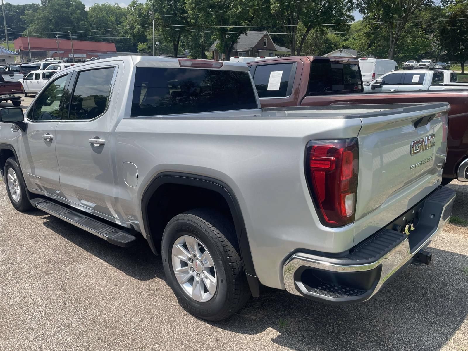 Used 2021 GMC Sierra 1500 SLE RWD image 7