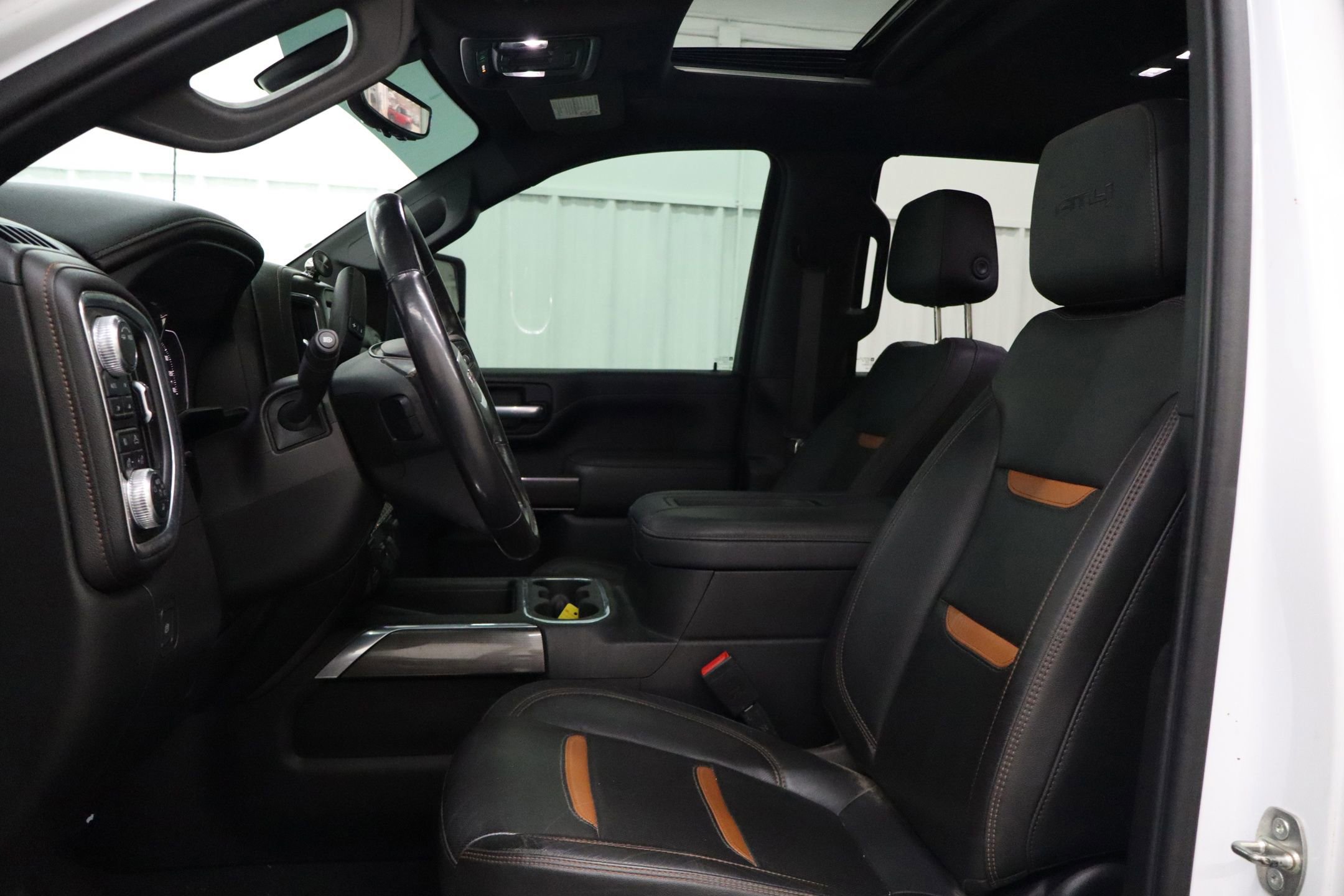 Used 2021 GMC Sierra 2500 AT4 w/ AT4 Premium Plus Package image 13