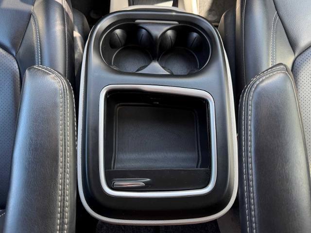 Used 2023 Chrysler Pacifica Touring-L FWD image 22