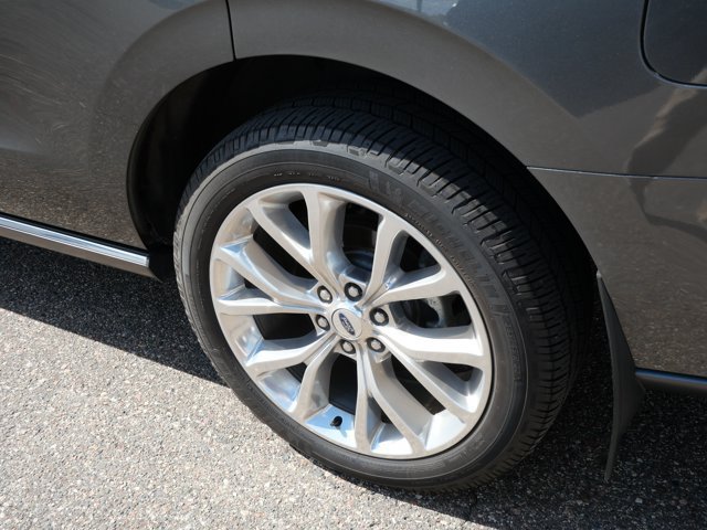 Certified 2019 Ford Expedition Limited w/ Equipment Group 302A AWD/4WD image 8