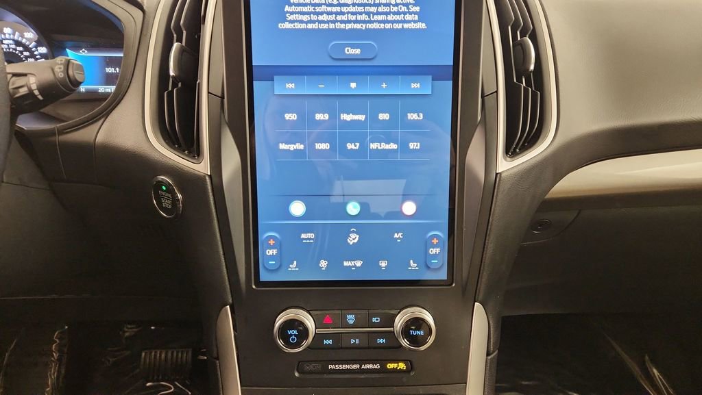 Certified 2024 Ford Edge SEL w/ Convenience Package image 16