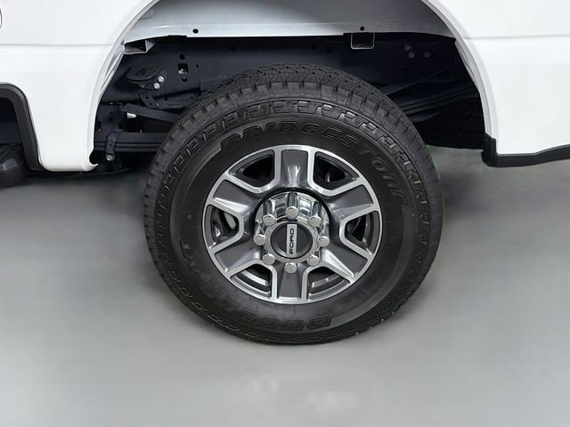 Certified 2025 Ford F350 Lariat w/ FX4 Off-Road Package AWD/4WD image 37