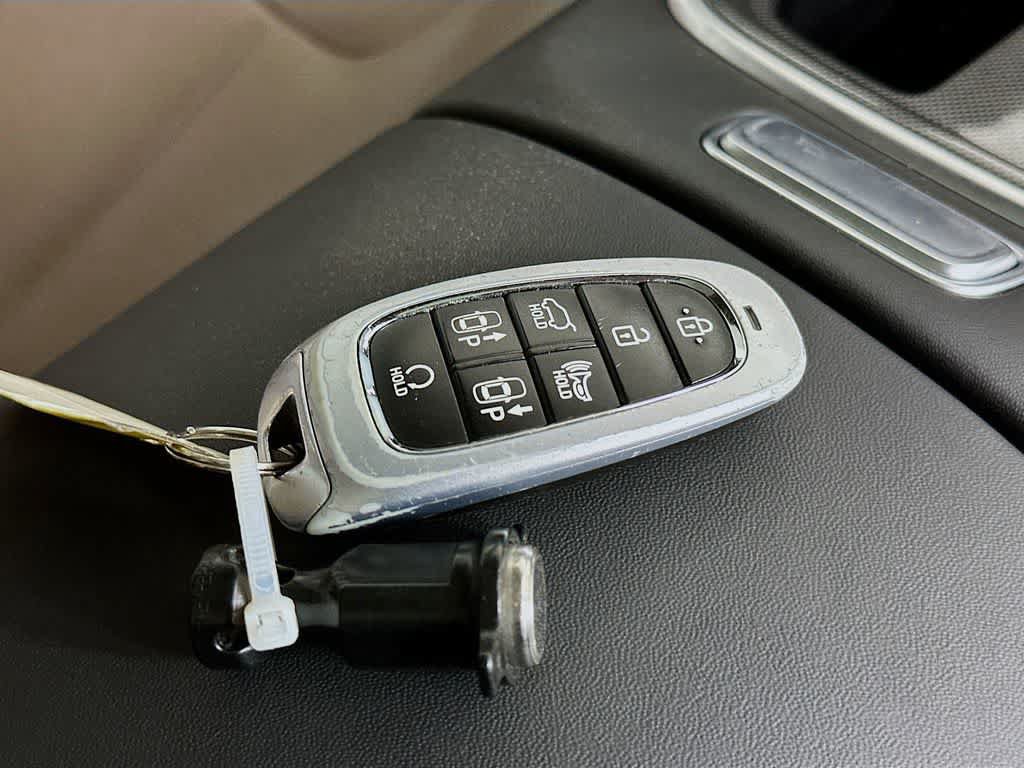 Used 2022 Hyundai Santa Fe Limited AWD/4WD image 21