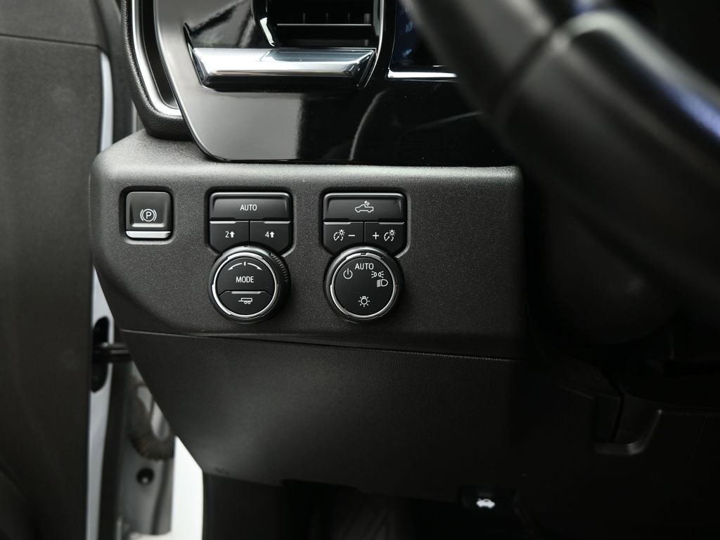 Used 2023 Chevrolet Silverado 1500 LT w/ Protection Package image 12