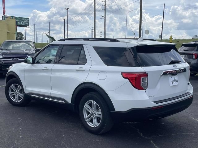 Certified 2024 Ford Explorer XLT RWD image 5