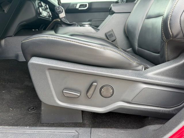 Certified 2025 Ford Bronco Badlands AWD/4WD image 9