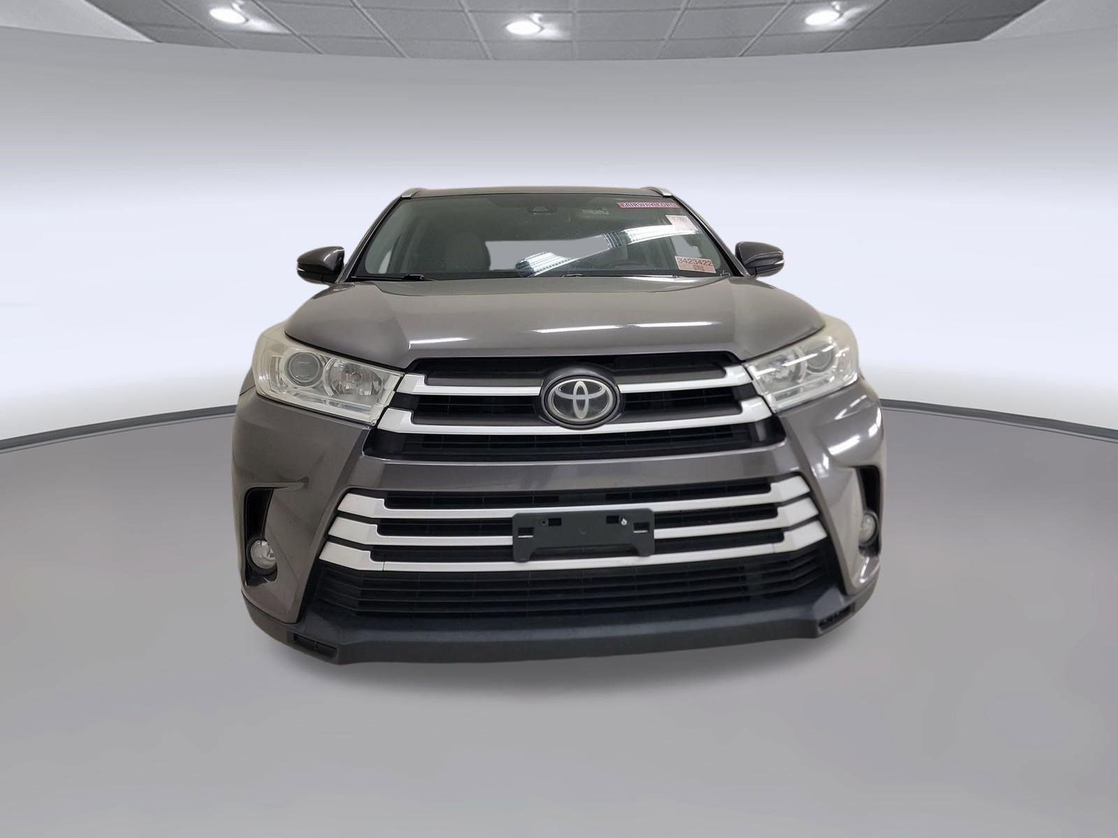 Used 2018 Toyota Highlander XLE FWD image 4