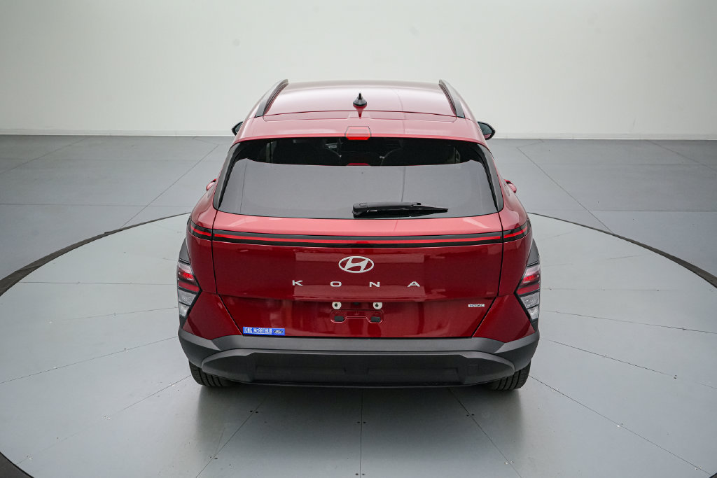 Used 2025 Hyundai Kona SEL AWD/4WD image 5