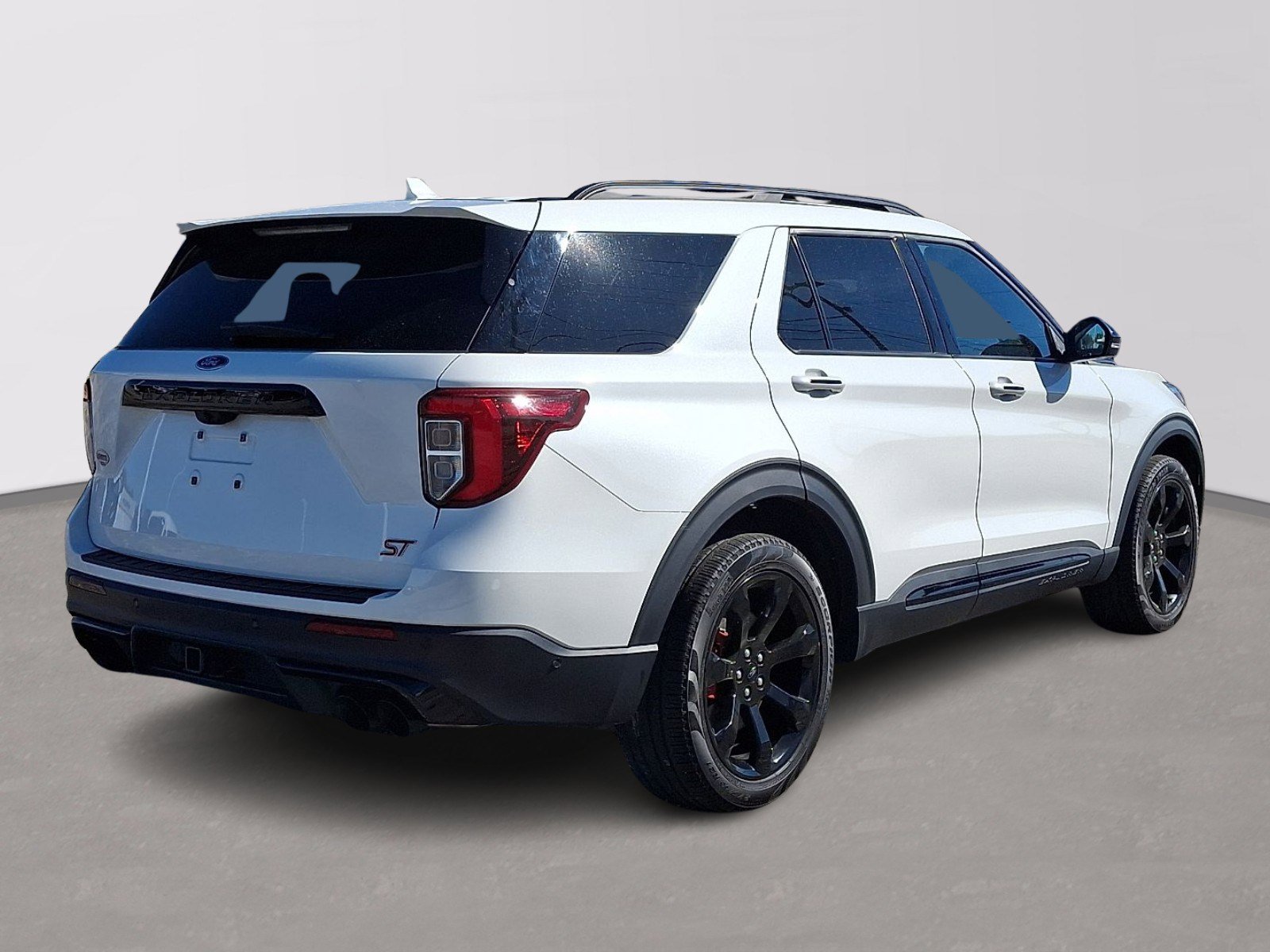 Certified 2022 Ford Explorer ST w/ Equipment Group 401A image 6