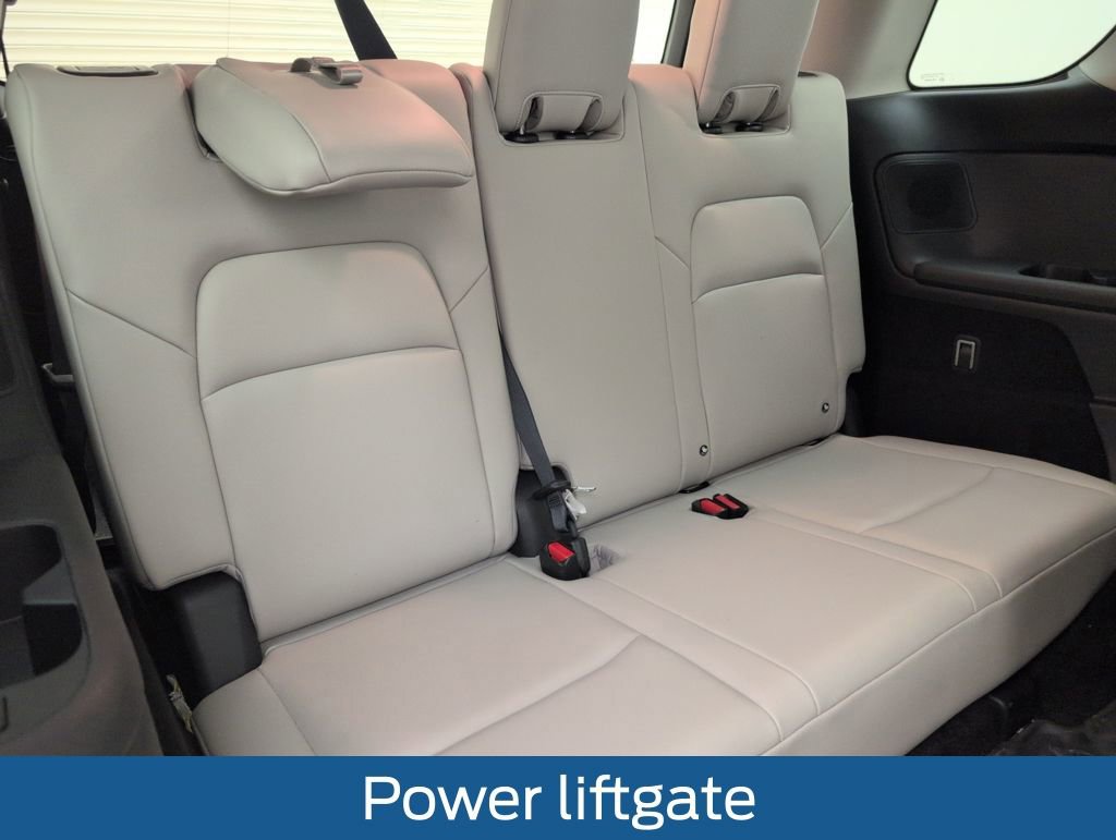 Used 2022 Nissan Pathfinder Platinum w/ Cargo Package image 19