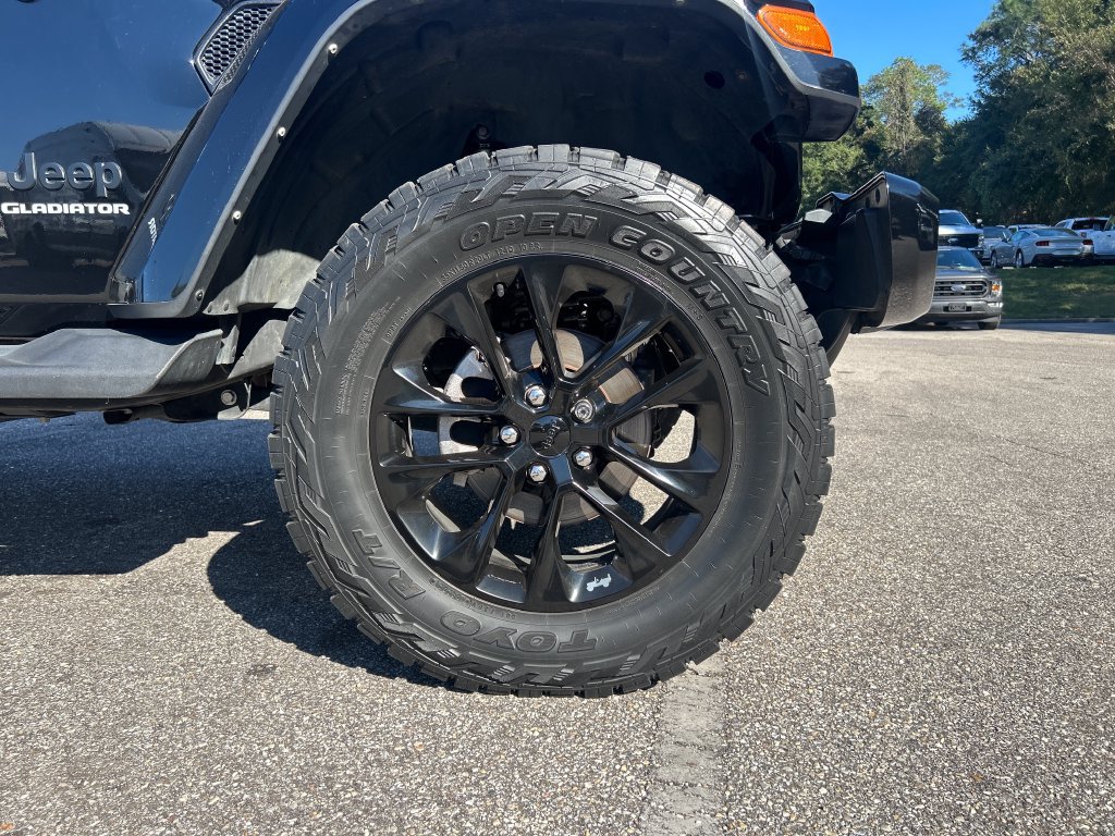 Used 2022 Jeep Gladiator Overland AWD/4WD image 7