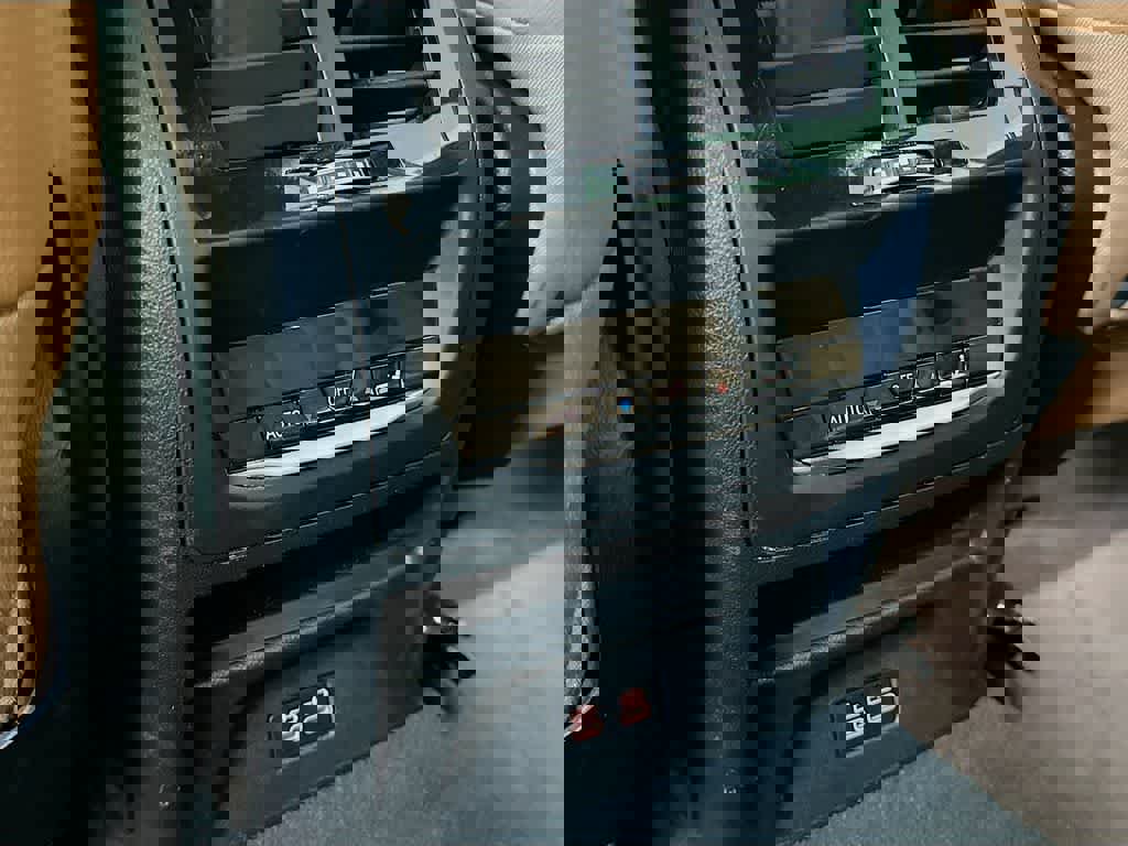 Used 2020 BMW X3 sDrive30i w/ M Sport Package 2 image 16