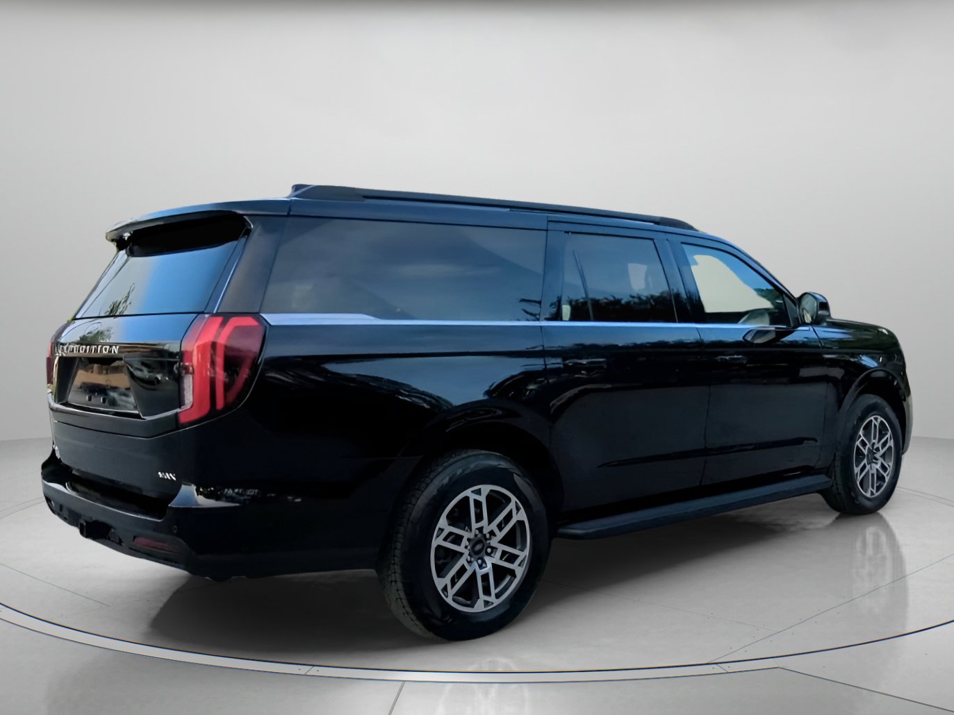 Certified 2025 Ford Expedition Max Active AWD/4WD image 28