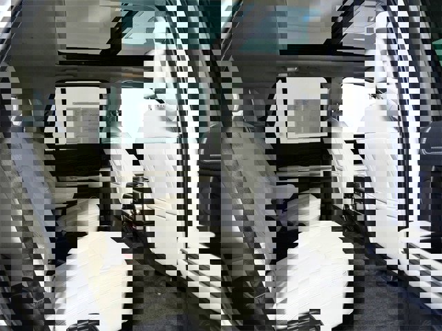 Certified 2018 Ford Expedition Platinum image 12