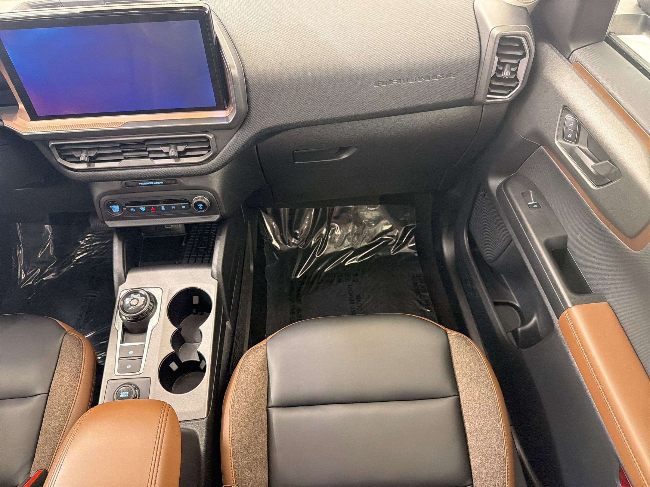 Certified 2025 Ford Bronco Sport Outer Banks w/ Outer Banks Tech Package+ AWD/4WD image 26