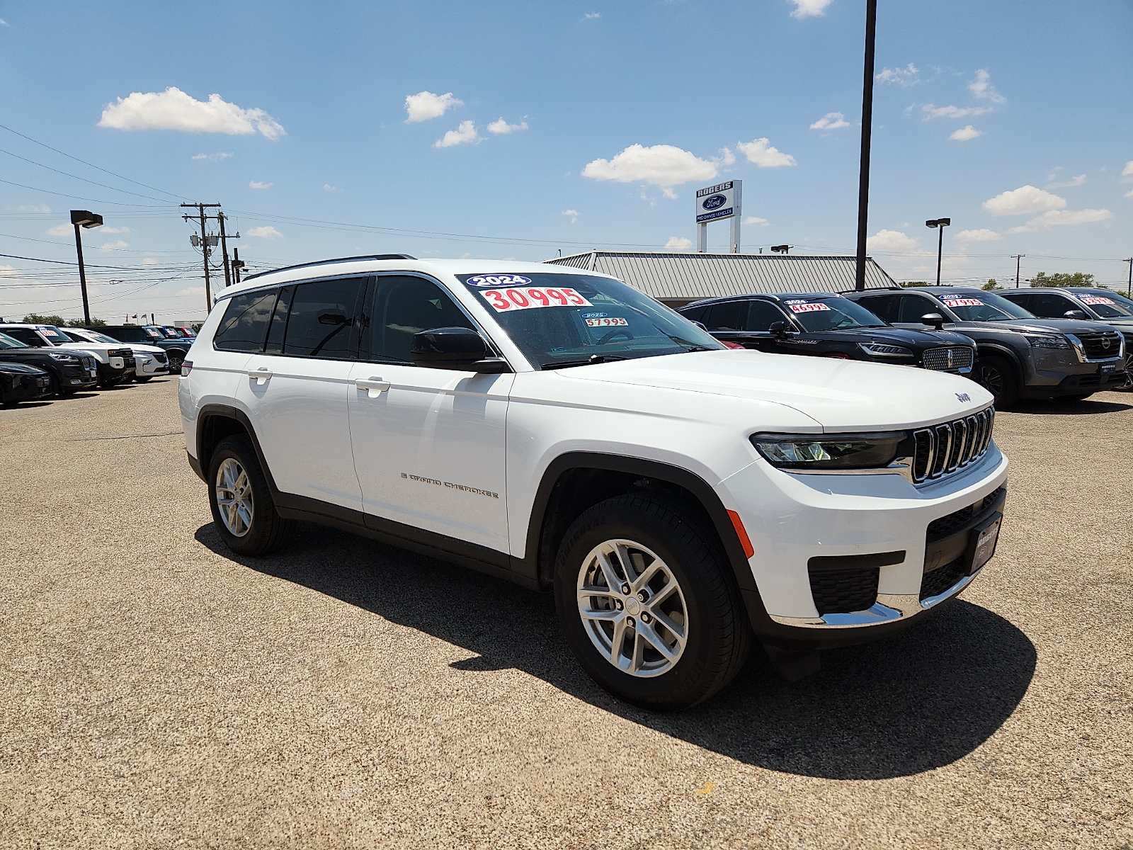 Used 2024 Jeep Grand Cherokee L Laredo AWD/4WD image 8