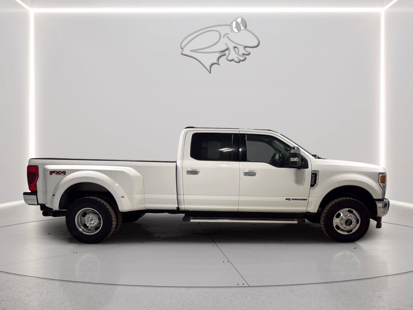 Certified 2022 Ford F350 XLT w/ XLT Premium Package AWD/4WD image 6